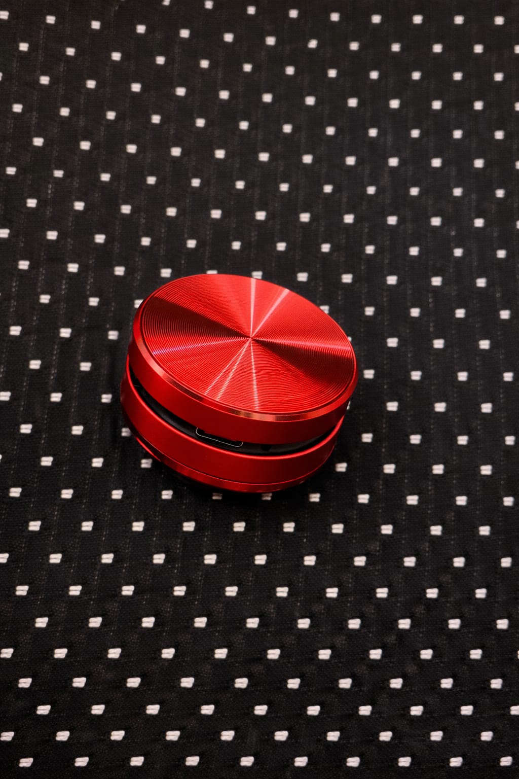 Bone Conduction Resonant Speaker